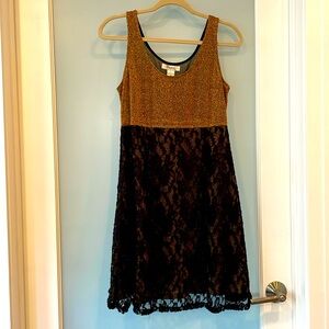 Sparkly gold with black lace overlay dress L
